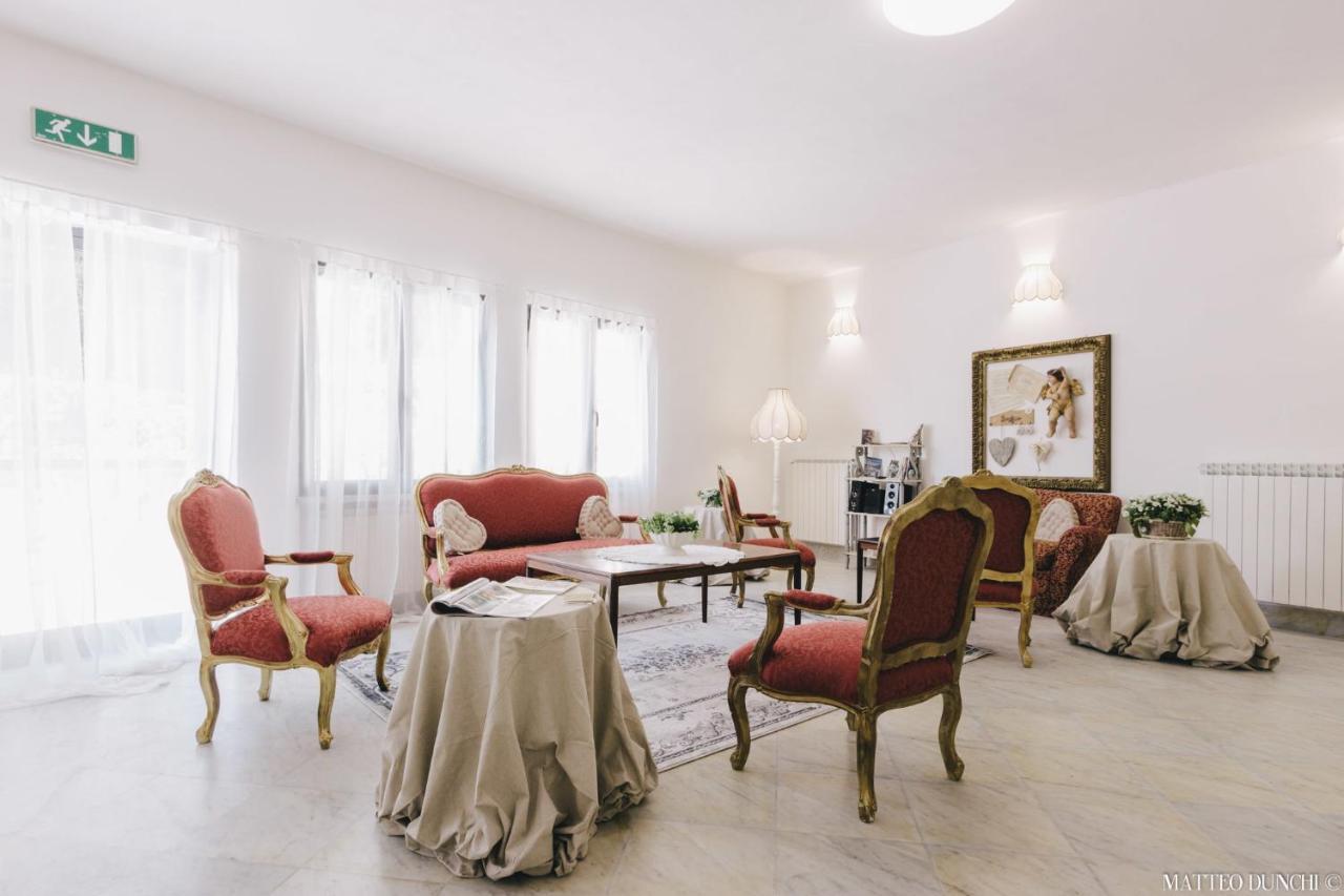 Hotel - Ristorante Pintadera ماسا المظهر الخارجي الصورة